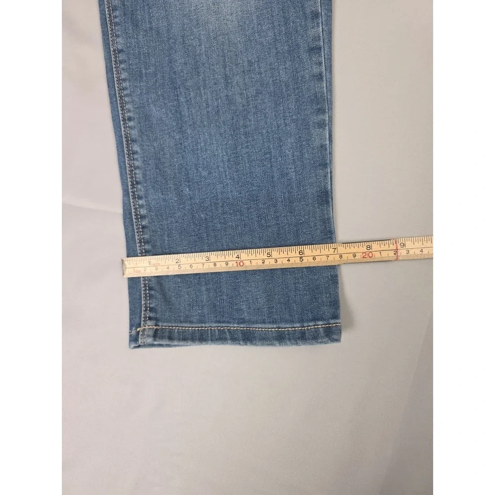 Chico's Platinum Denim Capri Jeans Size Measure: 33x24 Embelished Cuffed Cropped